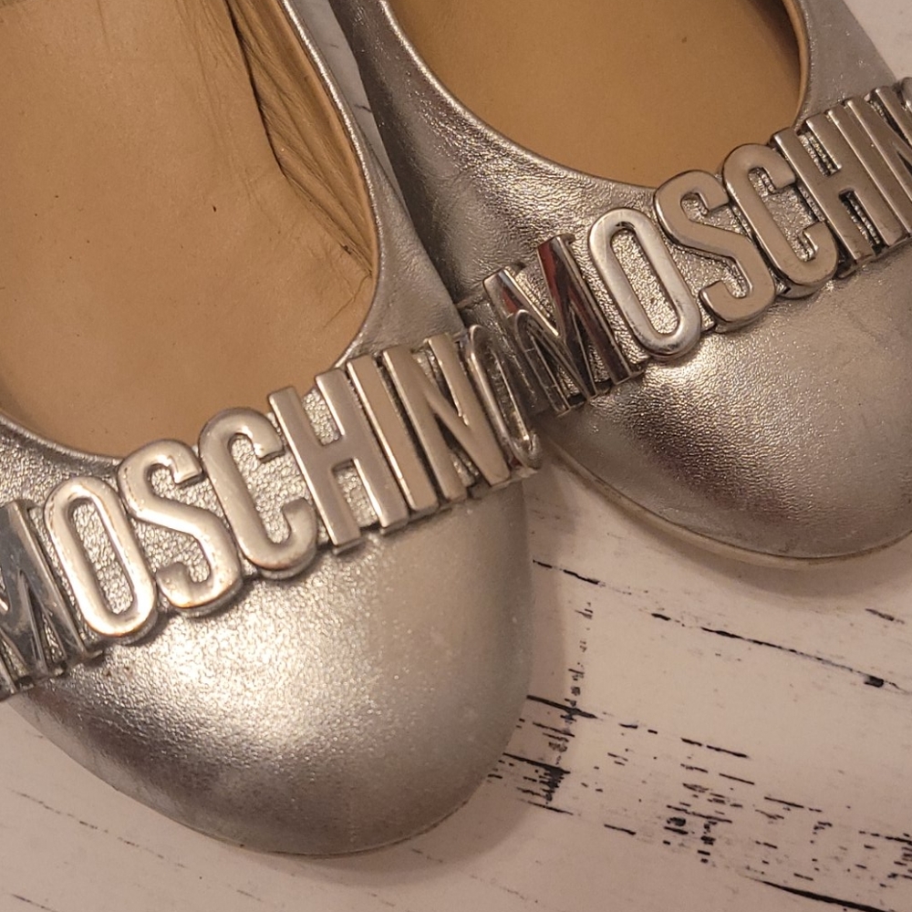 Authentic Moschino Girl shoes - Picture 3 of 5